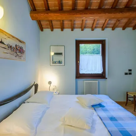 Emilianna 12&2 By Marche *