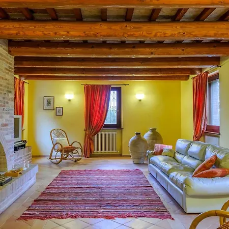 Emilianna 12&2 By Marche * Fano