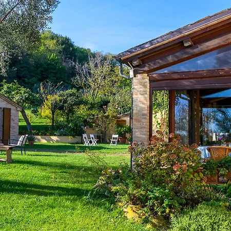 Villa Emilianna 10&4, Emma