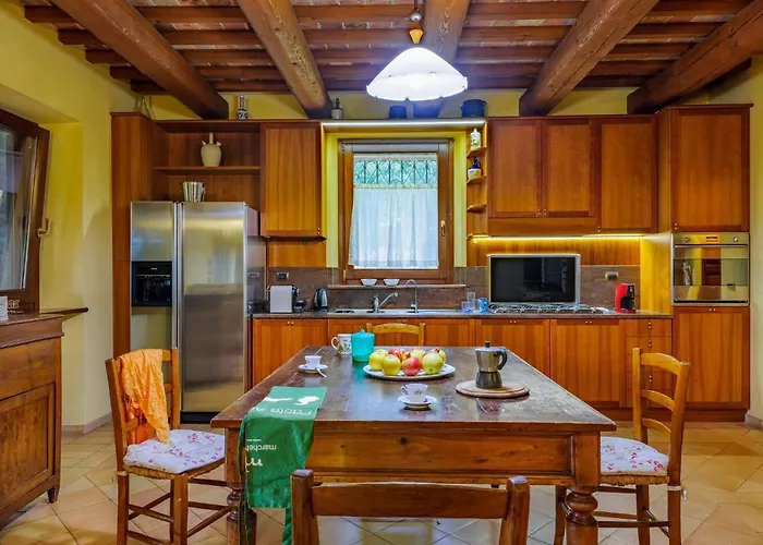 Emilianna 12&2 By Marche