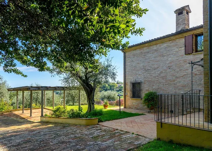 Emilianna 12&2 By Marche